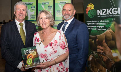 新西兰奇异果种植者协会庆祝25周年里程碑 出版产业发展史书籍