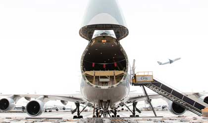 IATA报告：全球航空货运需求出现30年最大跌幅